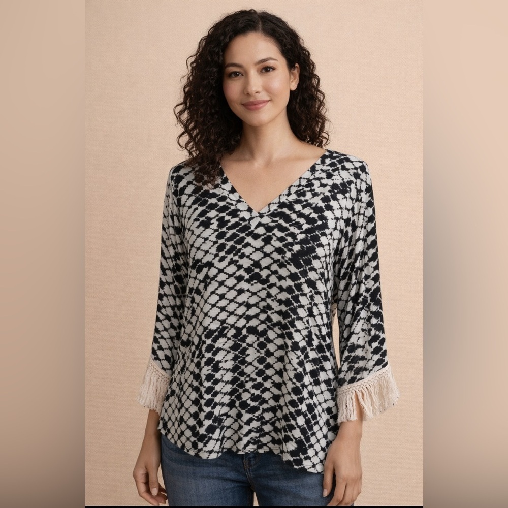 Vintage Havana Monochrome V-Neck Top